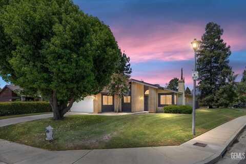 3801 Club Run, Bakersfield, CA 93309