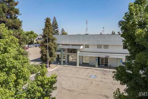5300 Woodmere Drive, Bakersfield, CA 93313