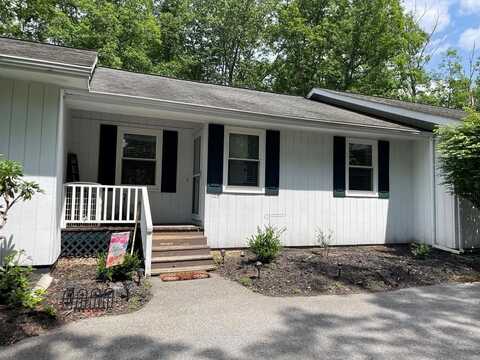 103 Woodland Dr., DANIELS, WV 25832