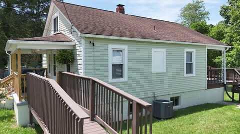 165 Hedrick St., BECKLEY, WV 25801