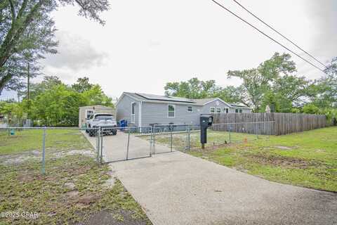 601 College Avenue, Panama City, FL 32401