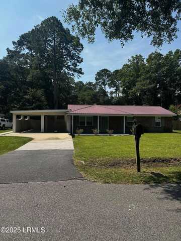 15 Buck Road, Beaufort, SC 29907