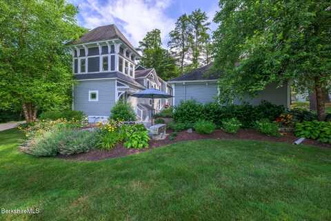 850 Summer St, Lee, MA 01238