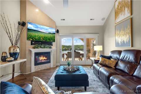 918 Tuscany Drive, Camdenton, MO 65020