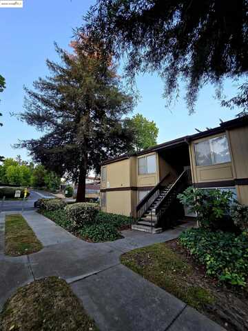 355 Parkview Ter, Vallejo, CA 94589