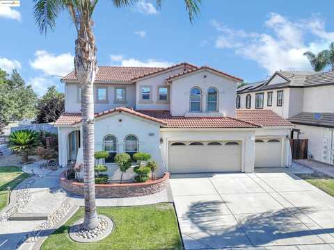 2657 Greystone Dr, Tracy, CA 95377