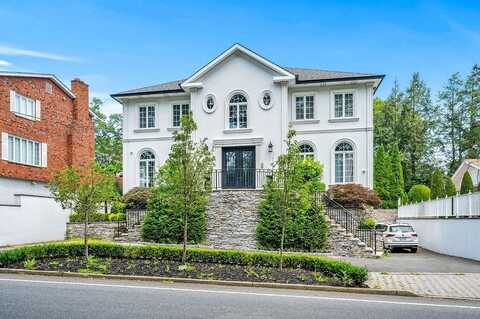 373 Ocean Terrace, Staten Island, NY 10301