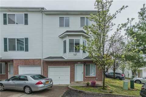 270 Aspen Knolls Way, Staten Island, NY 10312