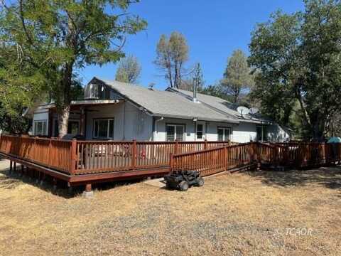 411 N. Meadow Ln, Hayfork, CA 96041