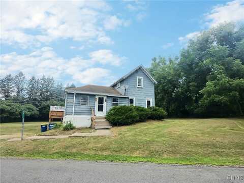 5373 Rowland Rd, La Fayette, NY 13084