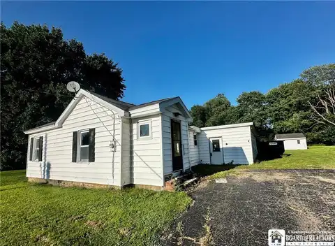 2916 Bentley Avenue, West Ellicott, NY 14701