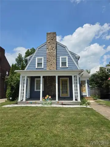 668 Orchard Parkway, Niagara Falls, NY 14301