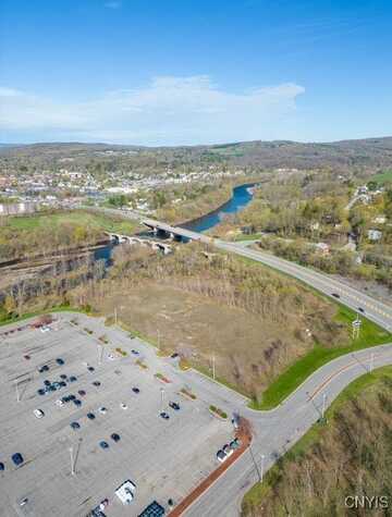 180 Lowes Blvd, Herkimer, NY 13350