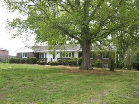 366 General Puller Highway, Saluda, VA 23149