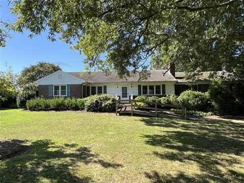 366 General Puller Highway, Saluda, VA 23149