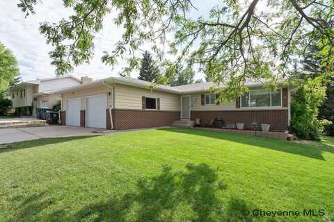 726 CARMON CIR, Cheyenne, WY 82001