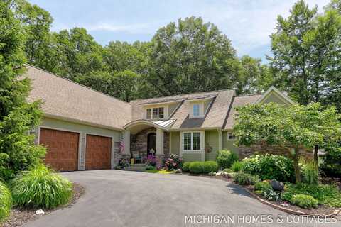 327 S LAKESHORE DRIVE, HOLLAND, MI 49424