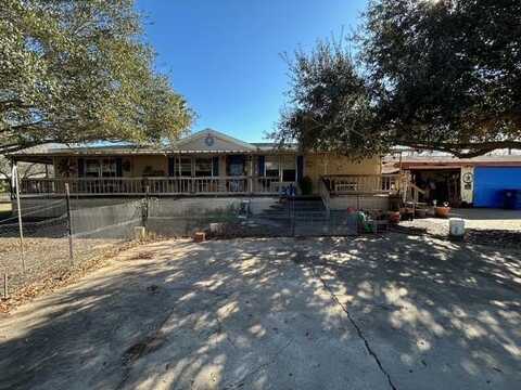 403 County Road 324 Circle, Alice, TX 78332