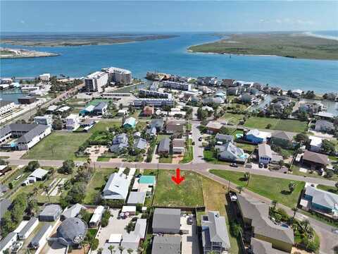 420 Tarrant Avenue, Port Aransas, TX 78373