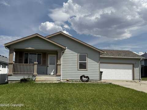 1665 Pathfinder Cir -, Gillette, WY 82716