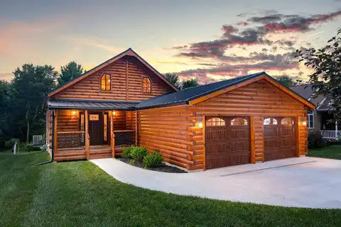882 Winesap Drive, Howard, OH 43028