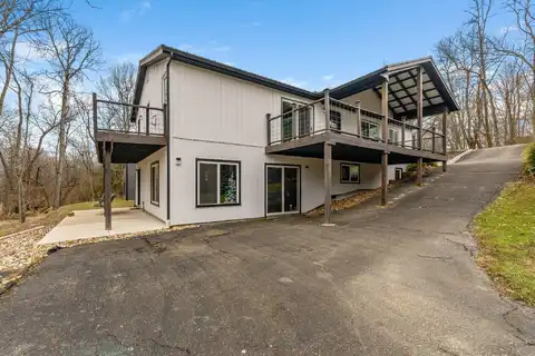 229 Green Valley Drive, Howard, OH 43028