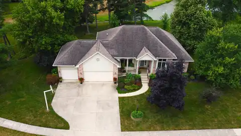 109 Lakeview Drive, Hartford City, IN 47348