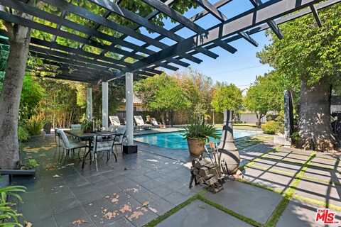 5341 Mecca Ave, Tarzana, CA 91356