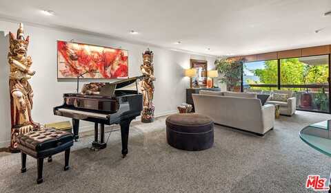 851 N Kings Rd, West Hollywood, CA 90069