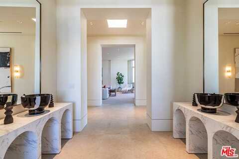 455 N Palm Dr, Beverly Hills, CA 90210