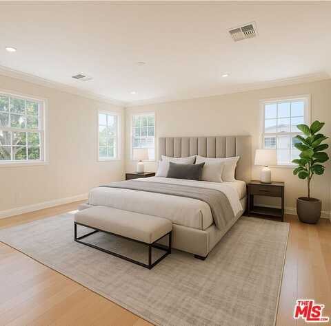 427 S Clark Dr, Beverly Hills, CA 90211