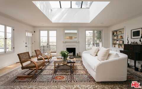 8831 Lookout Mountain Ave, Los Angeles, CA 90046