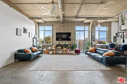 825 E 4th St, Los Angeles, CA 90013