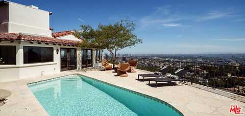 6911 Los Tilos Rd, Los Angeles, CA 90068