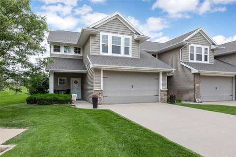 402 Cimarron Drive NE, Hiawatha, IA 52233