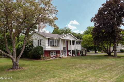 11 Cardin Drive, Halfmoon, NY 12065
