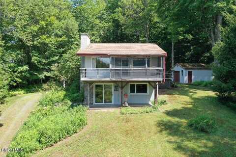104 Lawson Road, Sand Lake, NY 12153