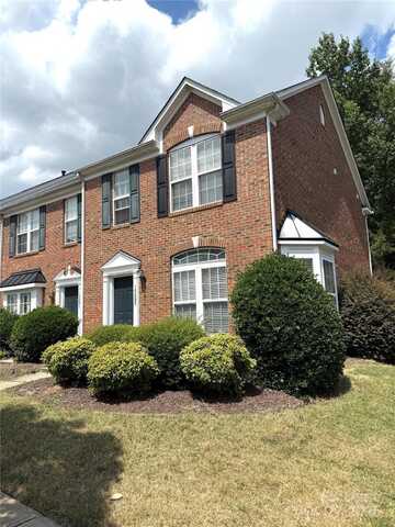 10895 Garden Oaks Lane, Charlotte, NC 28273