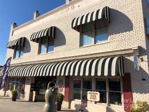 235 E Main Street unit: G, Lincolnton, NC 28092