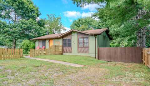 204 Oakdale Road, Waynesville, NC 28786