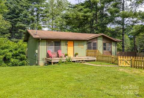 204 Oakdale Road, Waynesville, NC 28786