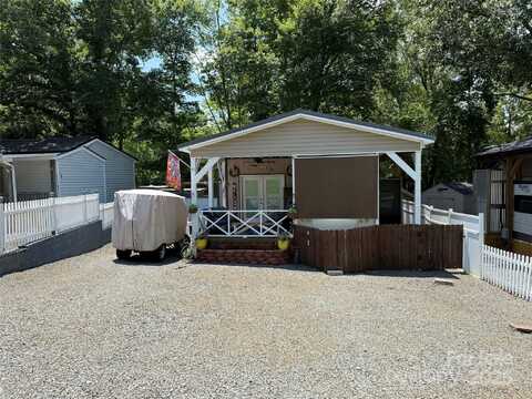 126 Canyon Loop unit: F203, Mount Gilead, NC 27306