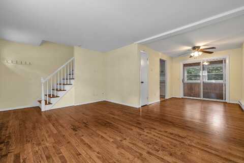 81 East Pattagansett Road, East Lyme, CT 06357