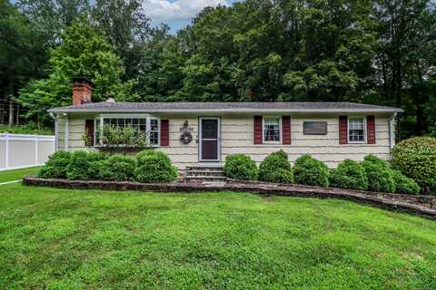 21 Saw Mill Road, Newtown, CT 06470
