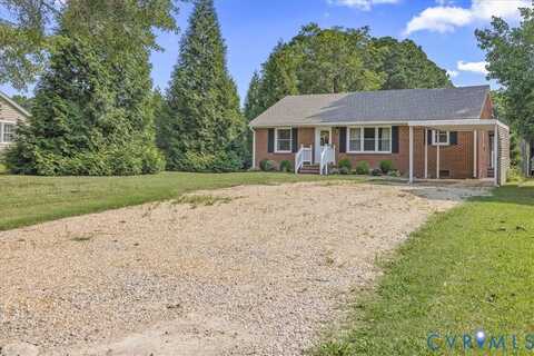 223 Virginia Avenue, Wakefield, VA 23888