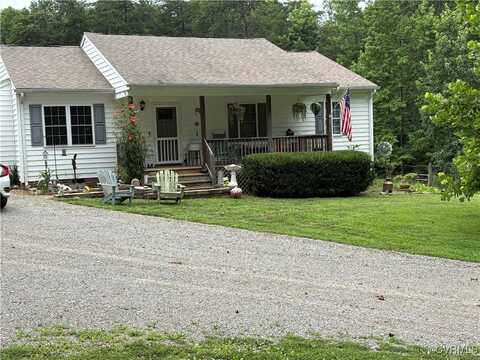 1799 W Chapel Drive, Louisa, VA 23024