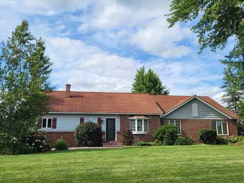 2909 W MANN STREET, Marshfield, WI 54449