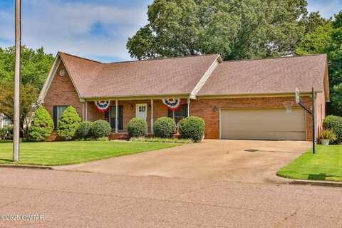 111 Cherokee Drive, Martin, TN 38237