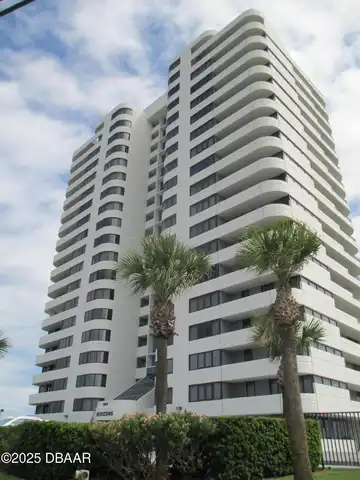 1420 N Atlantic Avenue, Daytona Beach, FL 32118