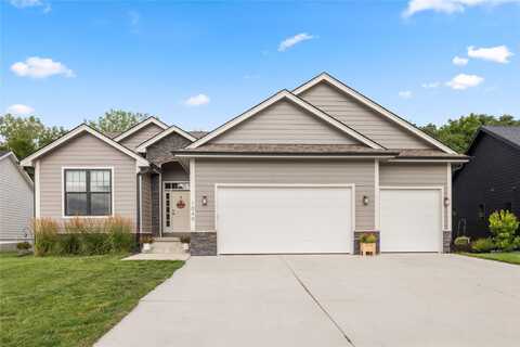 1040 W Trace Place, Polk City, IA 50226
